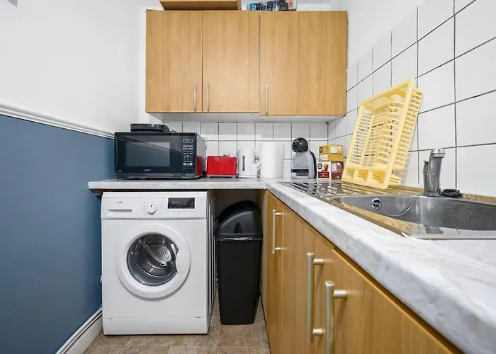 Private Retreat For 3 Near Centre מנצ'סטר