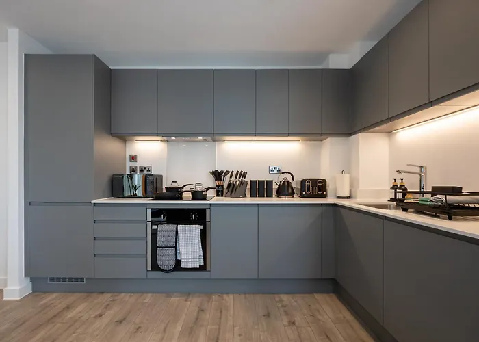 Daire Royal Ebony By Asquare Lettings