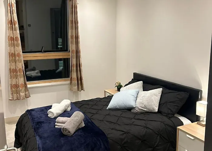 Luxury 2 Bedroom Centre With Free Parking