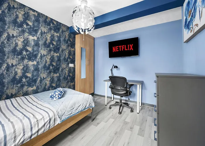 Private Retreat For 3 Near Centre *