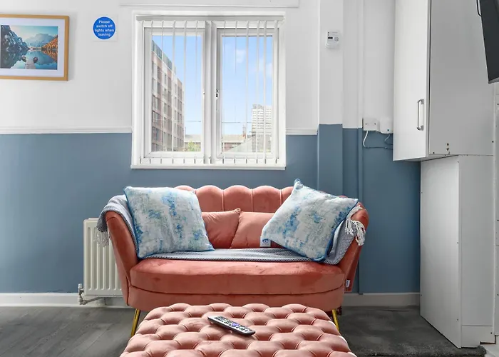 Private Retreat For 3 Near Centre 아파트