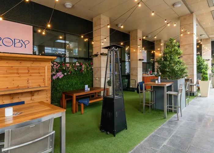 홀리데이 인 - 시티 센터 호텔