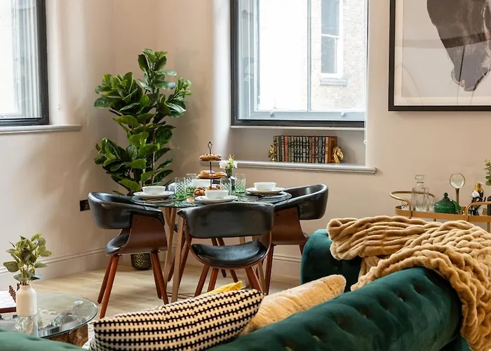 Charlotte House By Coqoon