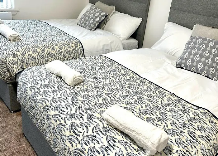 Failsworth 4 - Free Parking ,group Stay, Contractors *