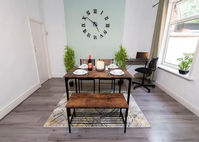 The Upside Down House Near Coop Live Arena , Etihad And Mcr Centre