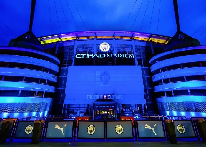 The Upside Down House Near Coop Live Arena , Etihad And Mcr Centre 맨체스터