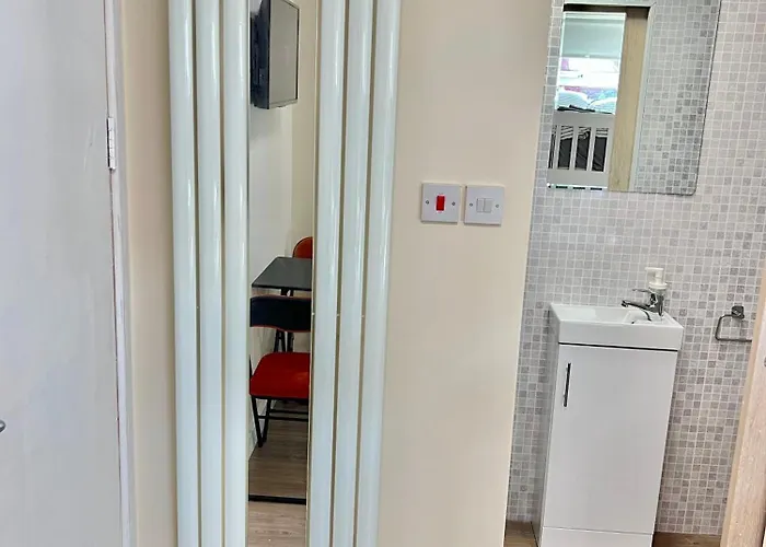 Lux Quadruple Media Mufc Salford