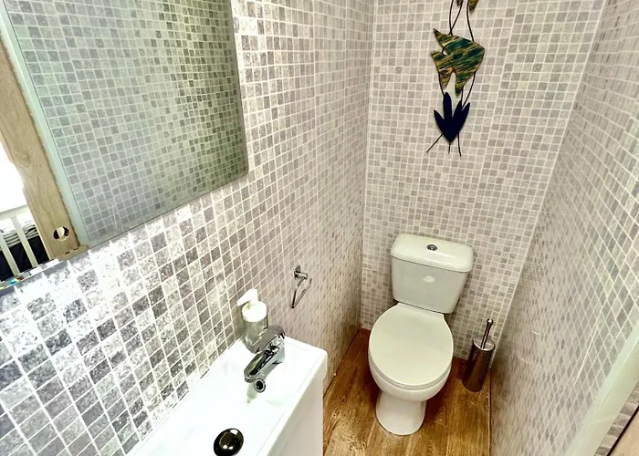 Lux Quadruple Media Mufc Salford 曼彻斯特