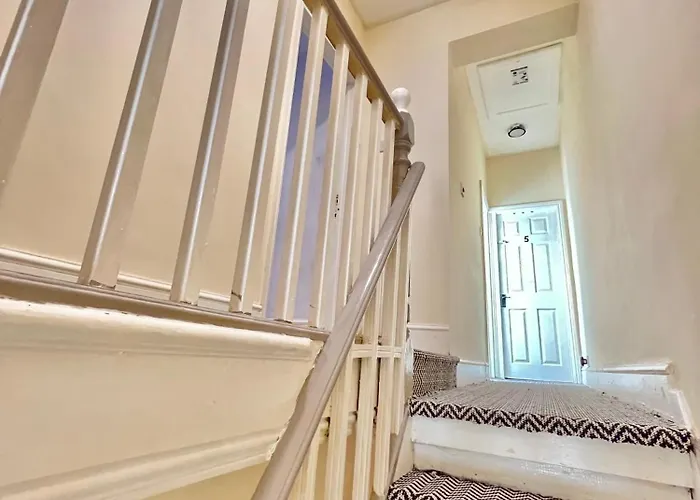 Homestay szállás Lux Super King Private Bath Mediacity, Mufc, Salford *