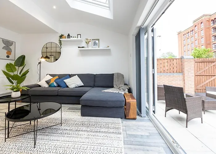 The Stanbury By Coqoon Manchester