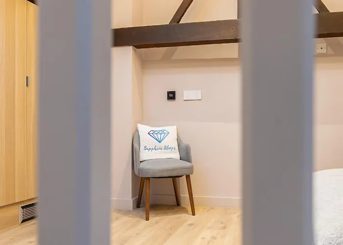 아파트 M1 Centre 3 Bed 3 Bath Luxe Penthouse *