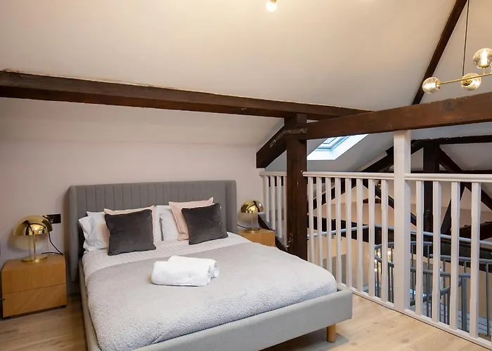 Daire M1 Centre 3 Bed 3 Bath Luxe Penthouse