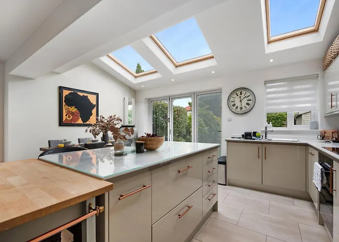 Pass The Keys Picture Perfect Haven In Didsbury Village - Free Parking & Ev Station マンチェスター