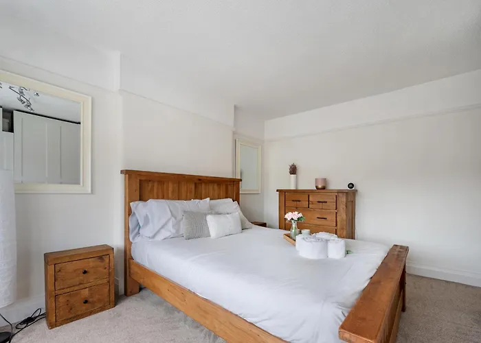 Pass The Keys Picture Perfect Haven In Didsbury Village - Free Parking & Ev Station 別荘