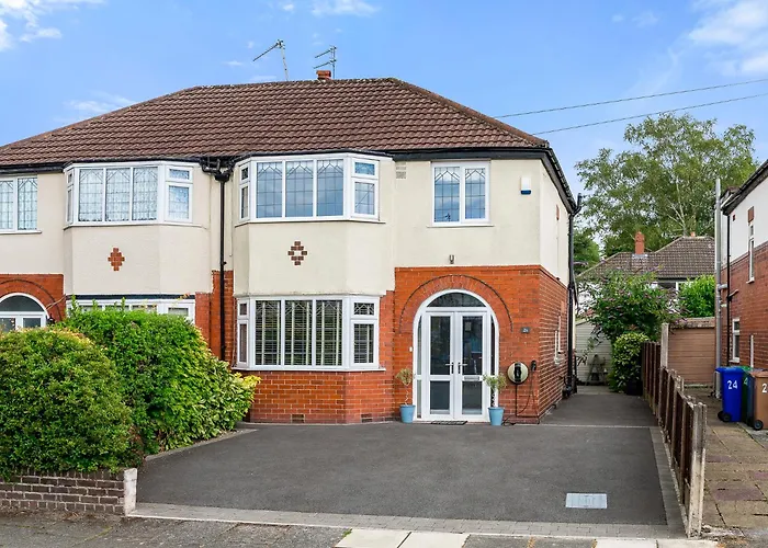 Pass The Keys Picture Perfect Haven In Didsbury Village - Free Parking & Ev Station Semesterbostad