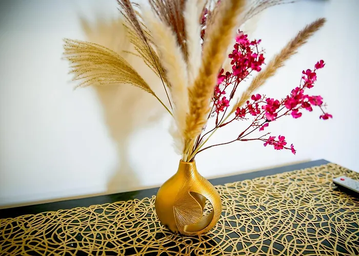 The Wynne House - 3 Bedroom Luxury House With 5 Beds & Free Parking Near Centre, And A Walking Distance To The Etihad Stadium & Coop Live Arena Dom wakacyjny Manchester