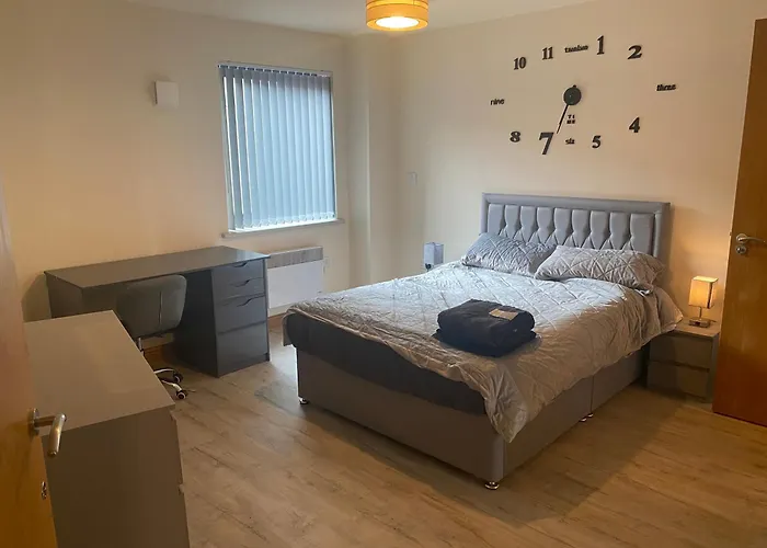 Гостевой дом 14-16 Whitworth Street