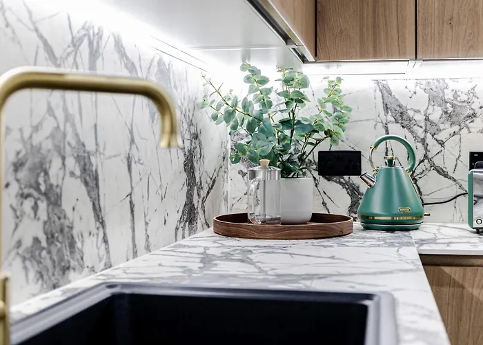 Semesterbostad Amazonian Luxury Family Mcr Centre Etihad Free Parking