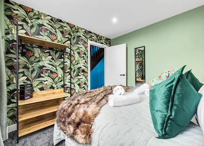 Amazonian Luxury Family Mcr Centre Etihad Free Parking Дом отдыха Манчестер