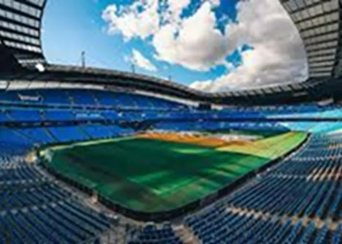 The Stadium Retreat בית נופש *