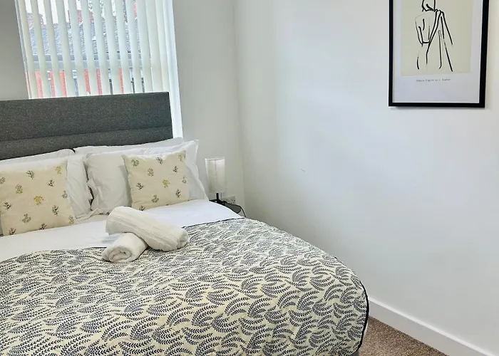 Failsworth Luxury With Free Parking By Daley Manchester