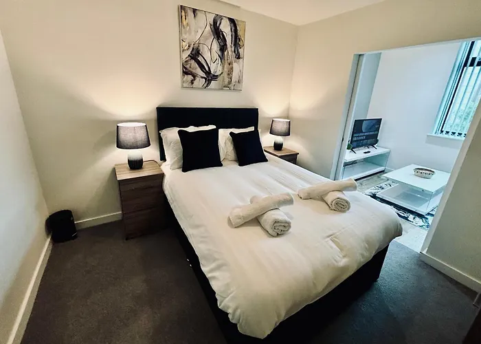 Conveniently Located One Bed In Old Trafford * مانشستر