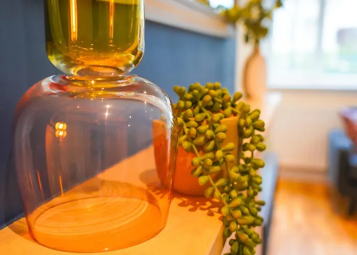 3-bed House In Near Old Trafford *