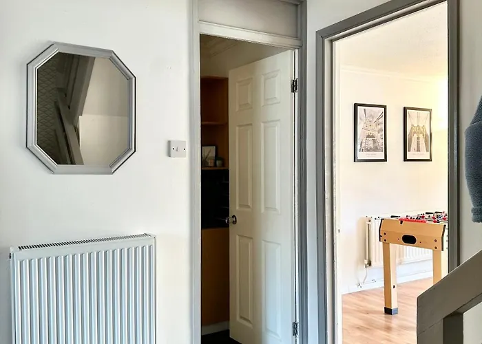 7 Guests House Old Trafford,media City,city Centre, Free Parking * 맨체스터