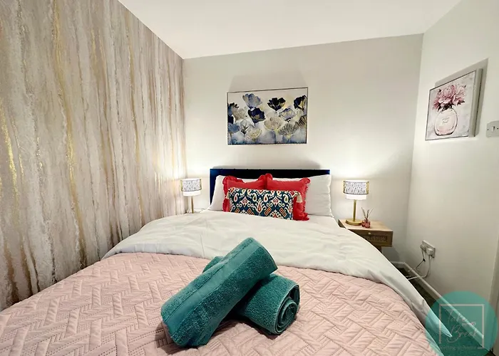 Charming 2br Swinton House -close To Center *