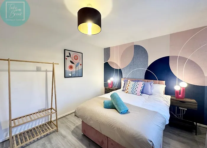 Charming 2br Swinton House -close To Center Manchester