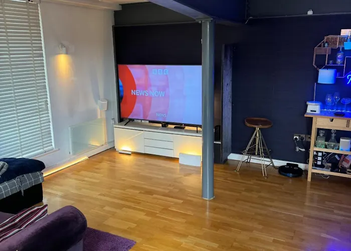 Ancoats Getaway With Terrace And Hot Tub Manchester