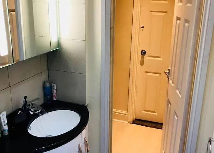 King Tv-bed En-suite Mediacity, Mufc, Salford * Manchester