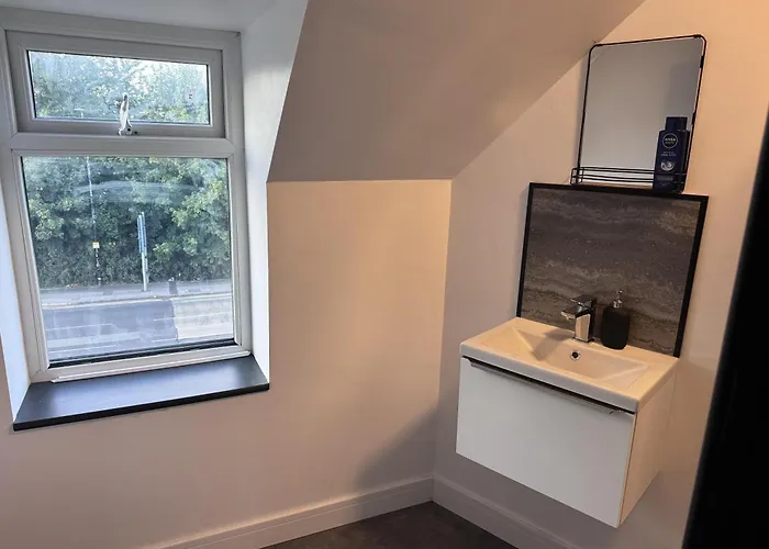 Lejlighed Sleeps 5 With Parking Manchester