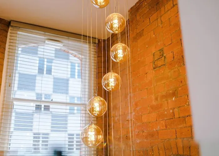 Incredible 3bed Townhouse, Rooftop Patio, Sleeps 6 Apartamento