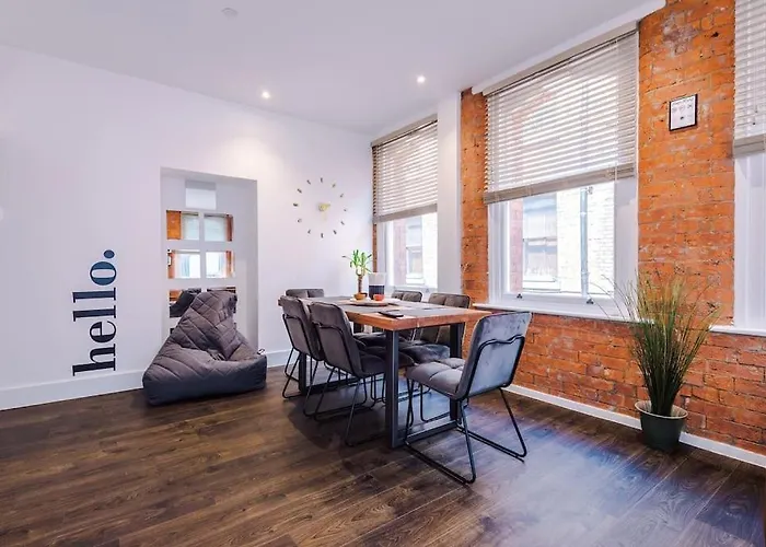 Incredible 3bed Townhouse, Rooftop Patio, Sleeps 6 Apartamento