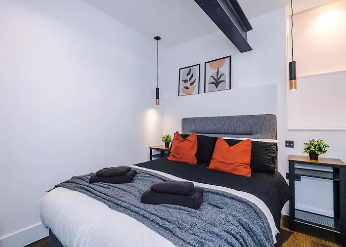 Incredible 3bed Townhouse, Rooftop Patio, Sleeps 6 Daire