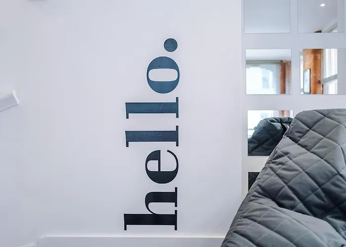 Incredible 3bed Townhouse, Rooftop Patio, Sleeps 6