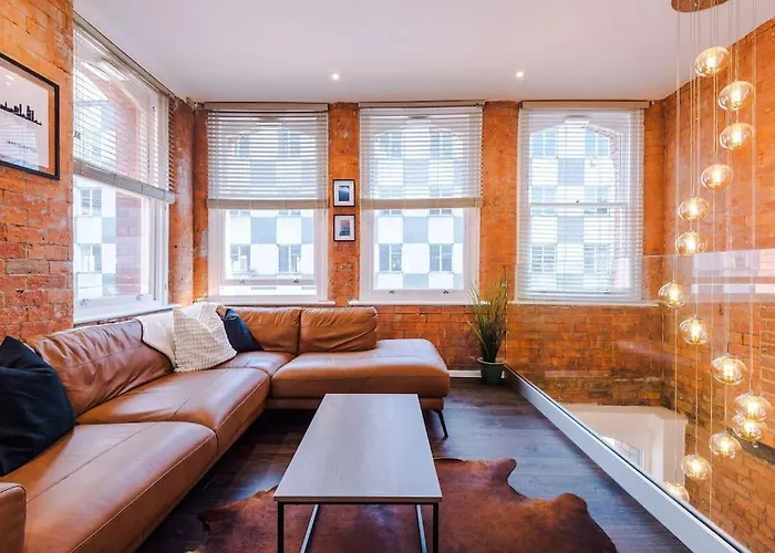 Incredible 3bed Townhouse, Rooftop Patio, Sleeps 6 *