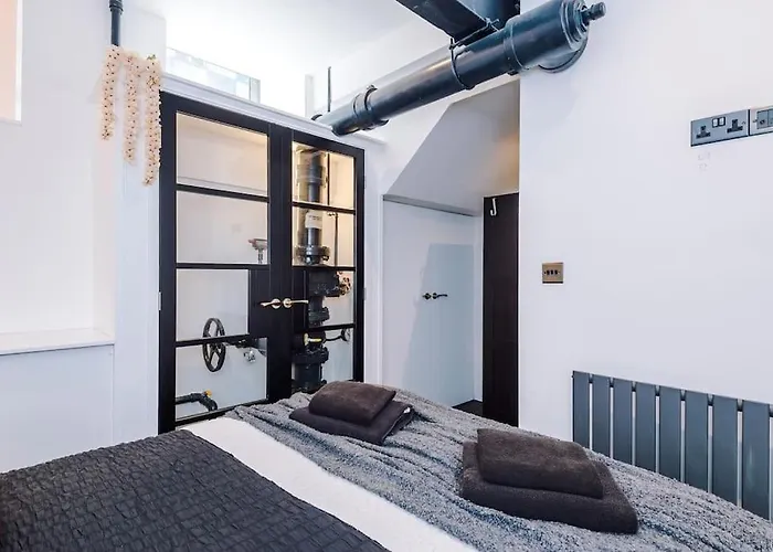 Incredible 3bed Townhouse, Rooftop Patio, Sleeps 6 Apartamento