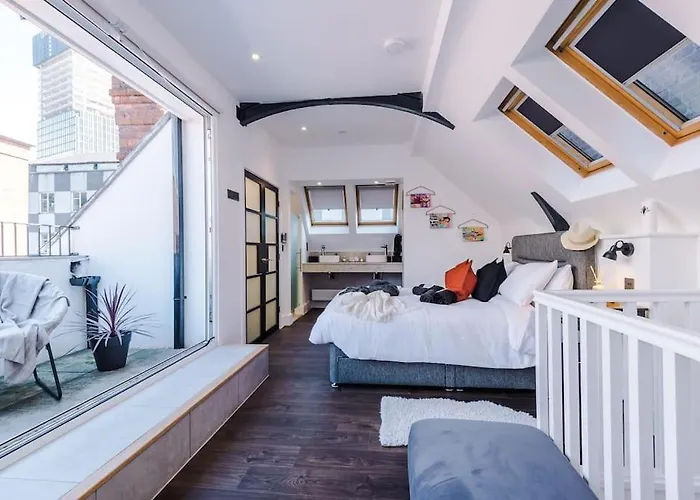 Incredible 3bed Townhouse, Rooftop Patio, Sleeps 6 Apartamento