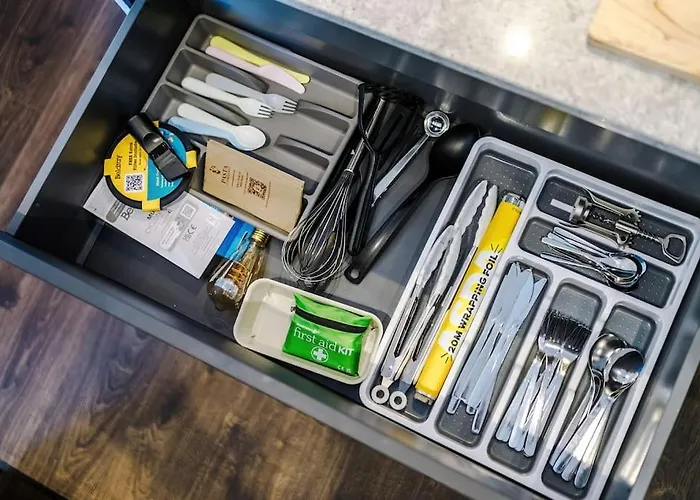 Incredible 3bed Townhouse, Rooftop Patio, Sleeps 6 *