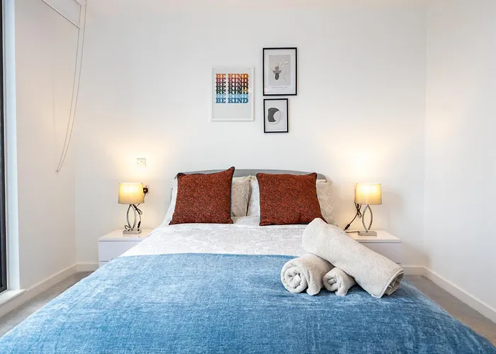 Pet Friendly 2br Near Station By Asquare Letting Apartment