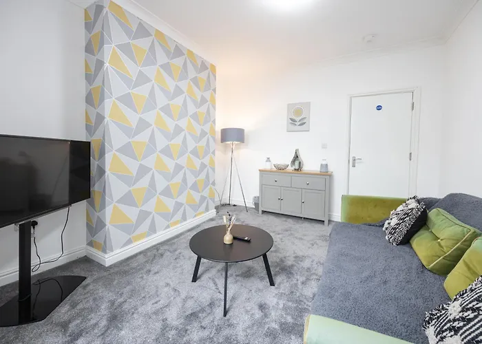 펜션 Huge 6br Sleeps 12 Near City!