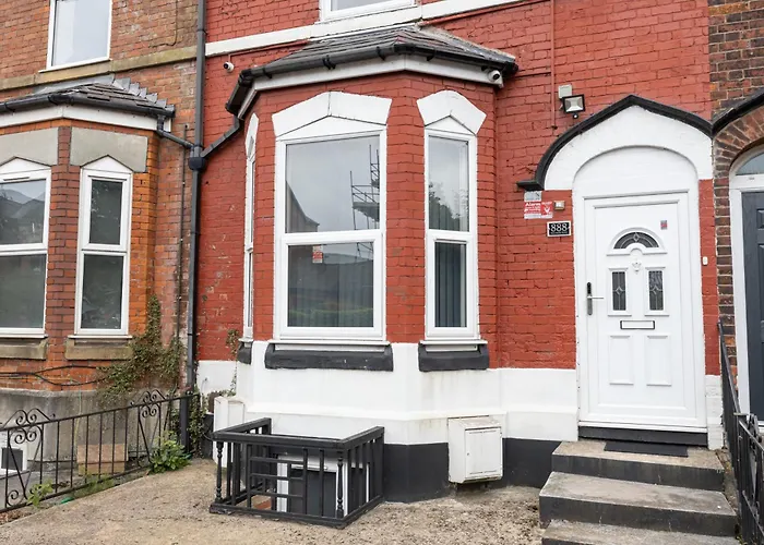 Сasa de vacaciones Huge 6br Sleeps 12 Near City! Mánchester