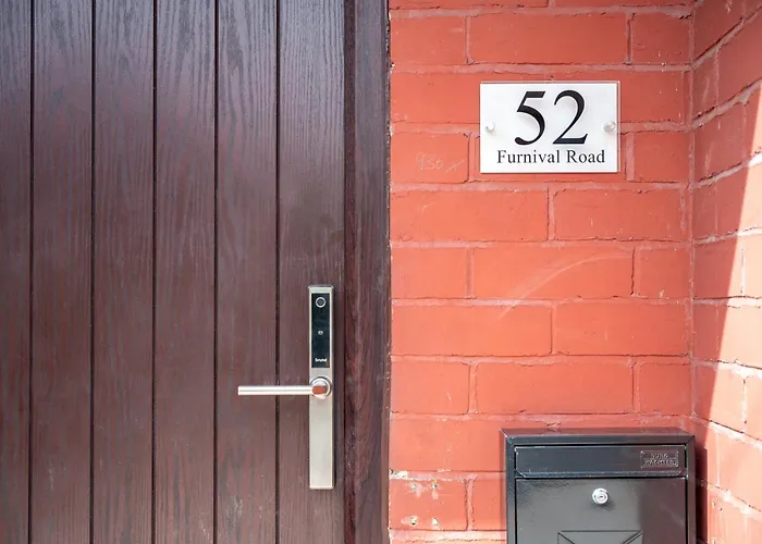 Pensjonat 52 Furnival Road, 3*