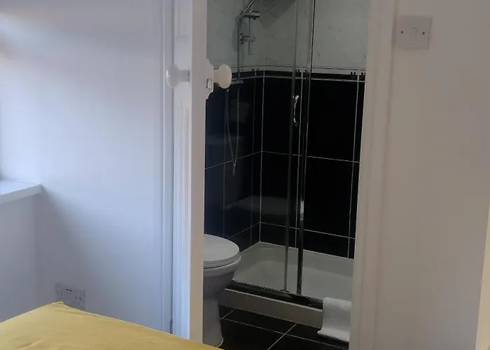 52 Furnival Road, مانشستر