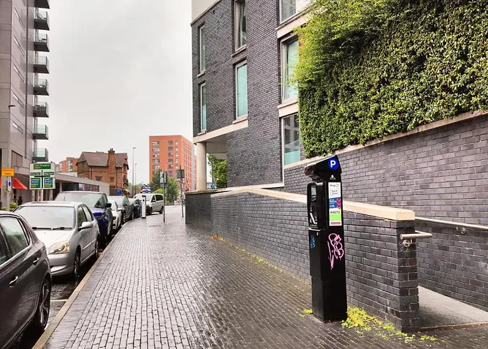 Free Private Parking - City Centre 2 Bedroom Ensuite Near Shopping & Financial Centre, Victoria Station & Ao Apartmán