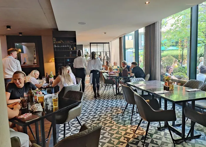 Free Private Parking - City Centre 2 Bedroom Ensuite Near Shopping & Financial Centre, Victoria Station & Ao Μάντσεστερ