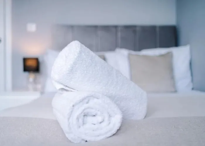 Dom wakacyjny Lux 3 Bed 10 Mins From Centre - Parking & Netflix *