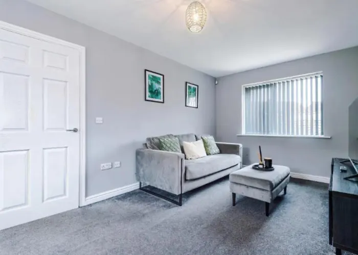 Lux 3 Bed 10 Mins From Centre - Parking & Netflix 펜션 맨체스터